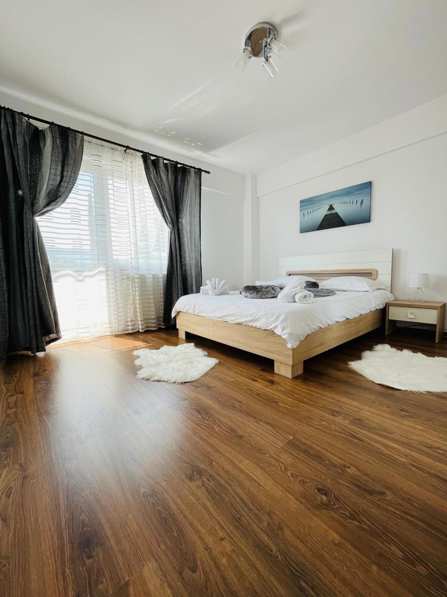 Green Apartaments Zărneşti Exterior foto
