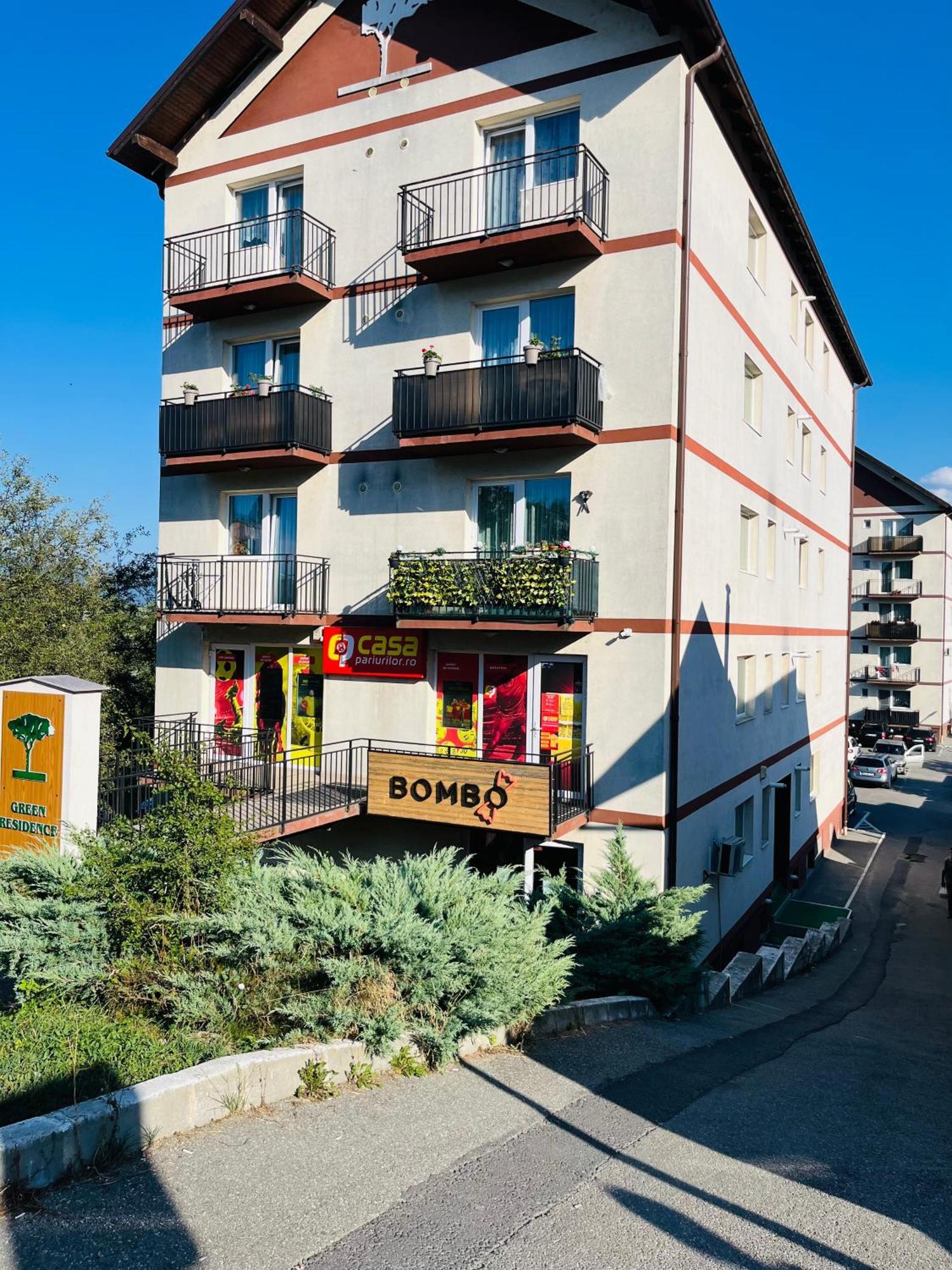 Green Apartaments Zărneşti Exterior foto